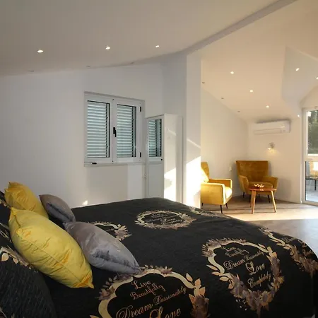 Centre1free Parking 1 Floor *