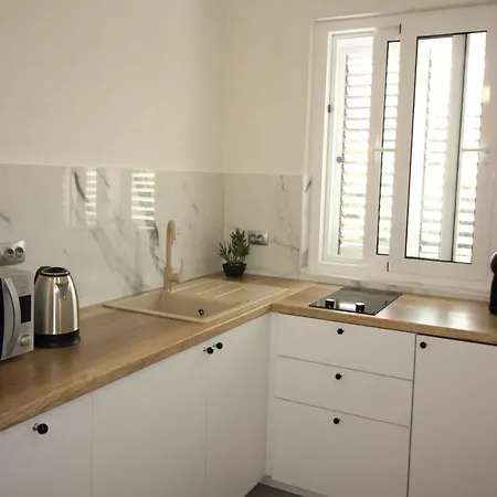 Centre1free Parking 1 Floor ماكارسكا